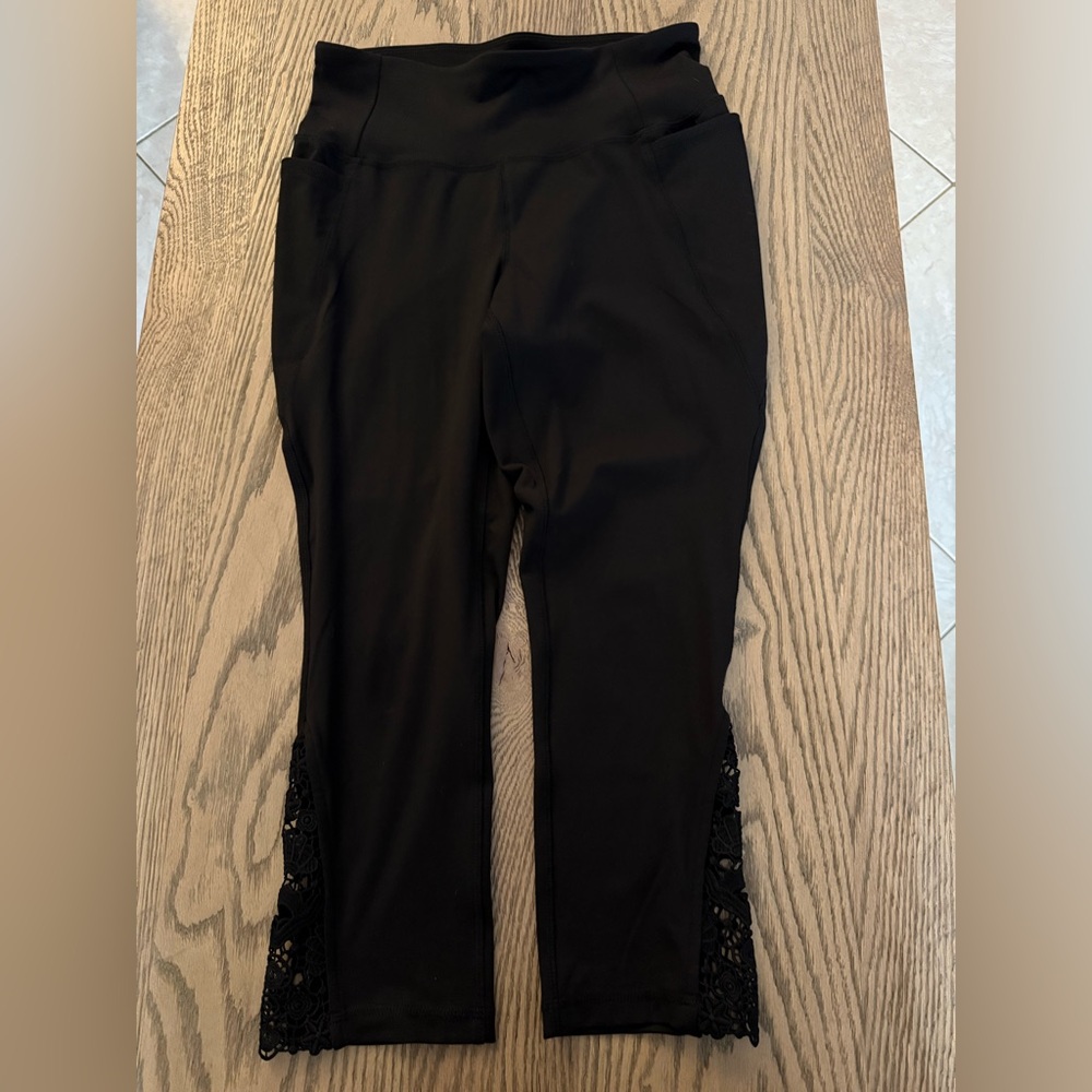 Size 10/12 LIVI for Lane Bryant Soft Capri Leggings